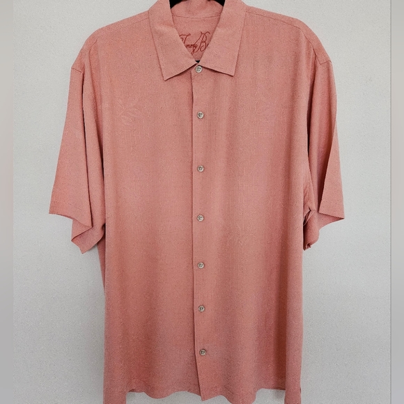 Tommy Bahama Hawaiian Shirt - Picture 1 of 11
